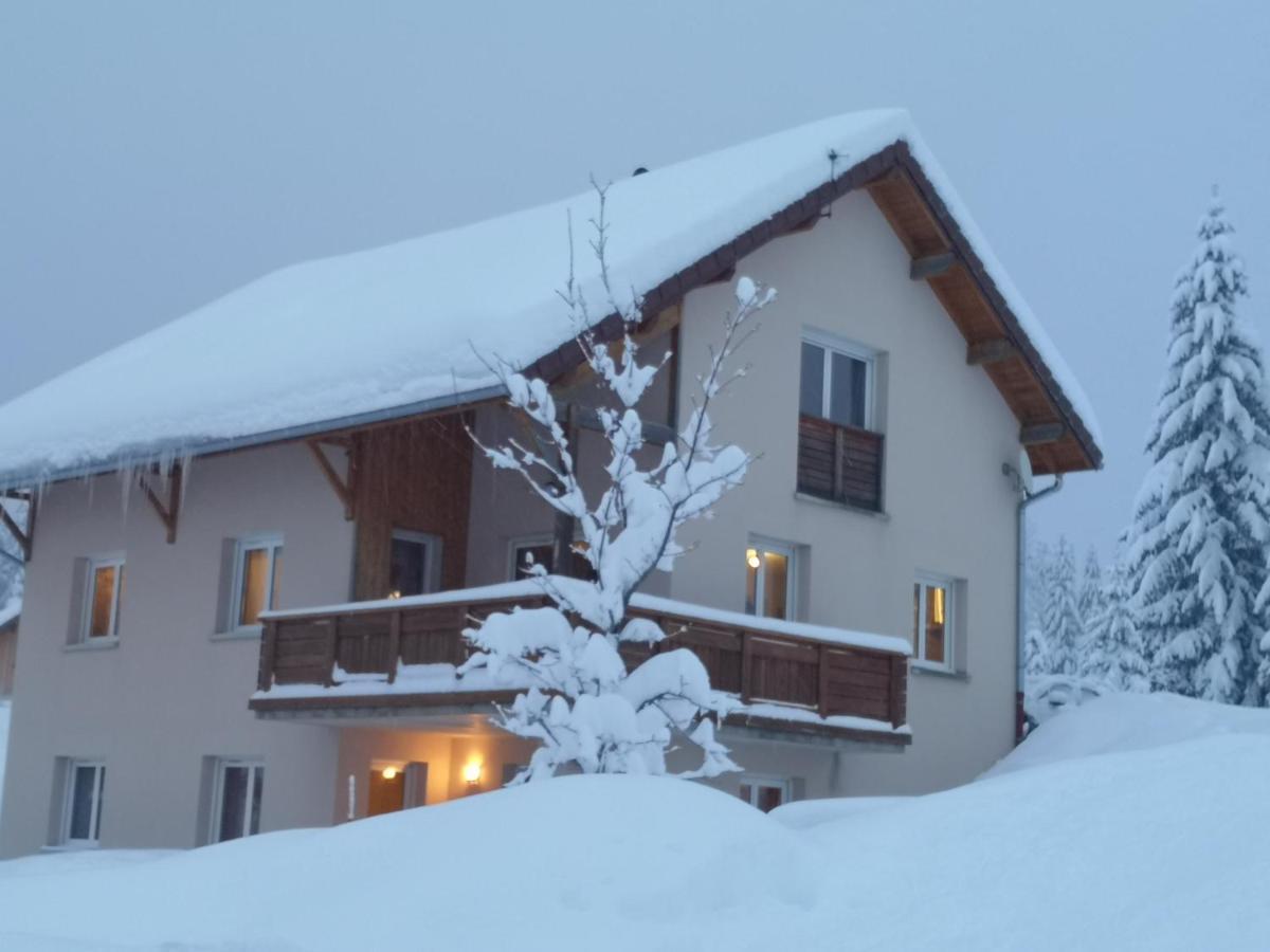 Magnifique Appartement A La Montagne Classe 4 Etoiles Chapelle-des-Bois Exterior photo